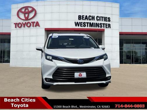 2025 Toyota Sienna XLE 7 Passenger