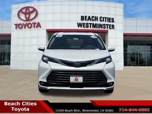 2025 Toyota Sienna XLE 7 Passenger