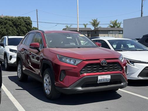 2021 Toyota RAV4 LE