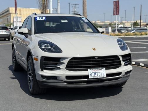 2020 Porsche Macan S
