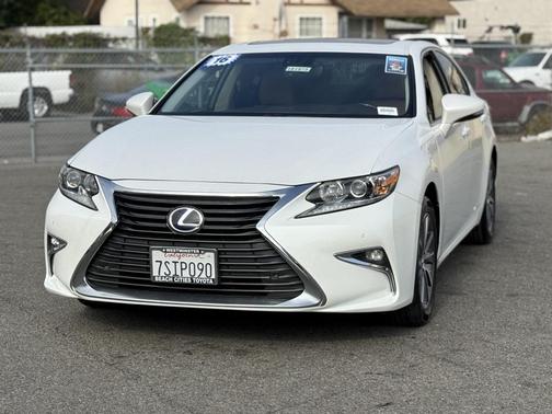 2016 Lexus ES 300h Base