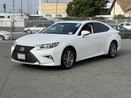 2016 Lexus ES 300h Base