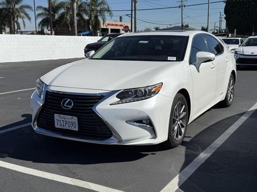 2016 Lexus ES 300h Base