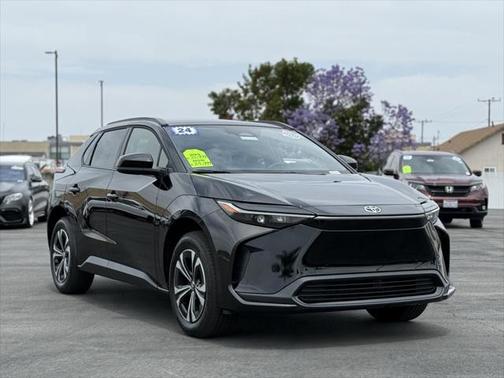 2024 Toyota bZ4X XLE