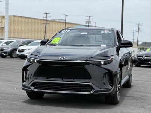 2024 Toyota bZ4X XLE
