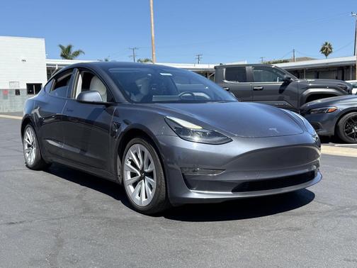 2022 Tesla Model 3 Long Range