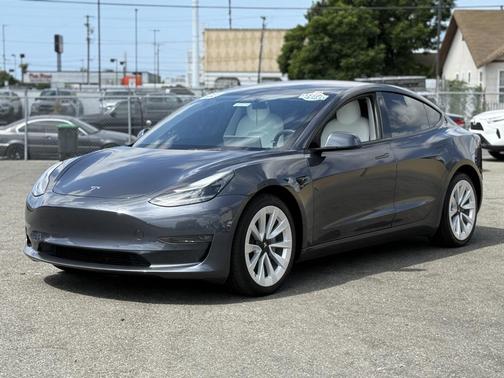 2022 Tesla Model 3 Long Range