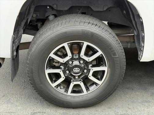 2018 Toyota Tundra SR5