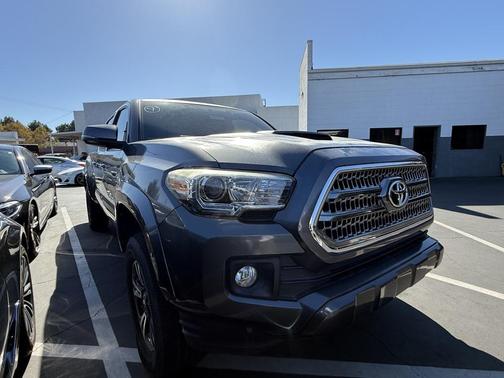 2017 Toyota Tacoma TRD Sport