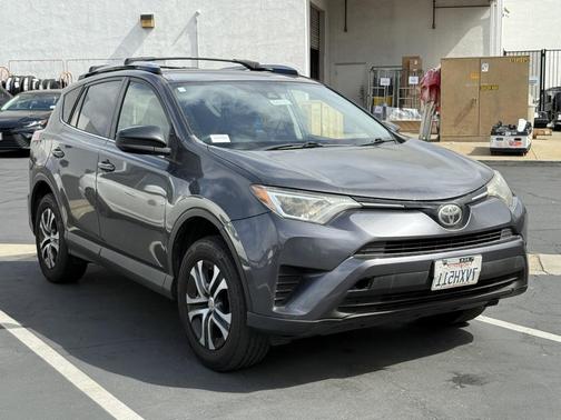 2017 Toyota RAV4 LE