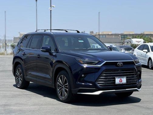 2025 Toyota Grand Highlander Hybrid Limited MAX