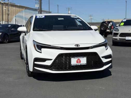 2025 Toyota Corolla SE