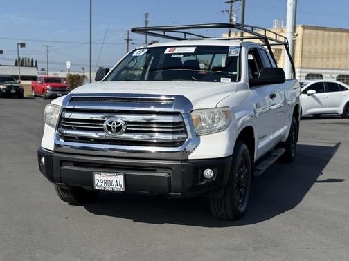 2017 Toyota Tundra SR5