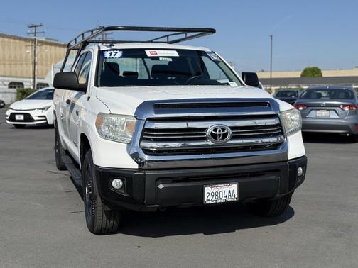 2017 Toyota Tundra SR5