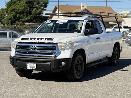 2017 Toyota Tundra SR5