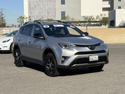 2018 Toyota RAV4 SE