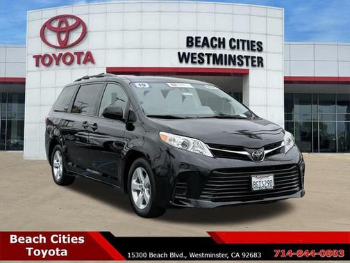 2019 Toyota Sienna LE
