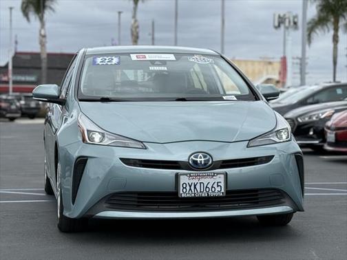 2022 Toyota Prius LE