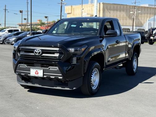 2025 Toyota Tacoma SR