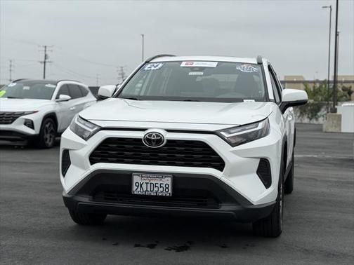 2024 Toyota RAV4 XLE