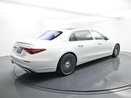2025 Mercedes-Benz Maybach S 680 Base 4MATIC