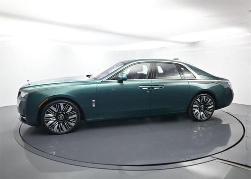 2025 Rolls-Royce Ghost 