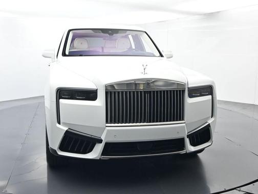 Arctic White 2026 Rolls-Royce Cullinan