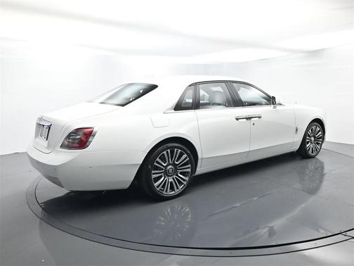 2022 Rolls-Royce Ghost 