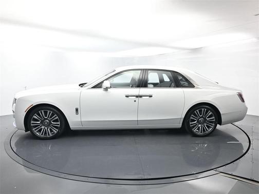 2022 Rolls-Royce Ghost 