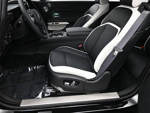 2026 Rolls-Royce Spectre 