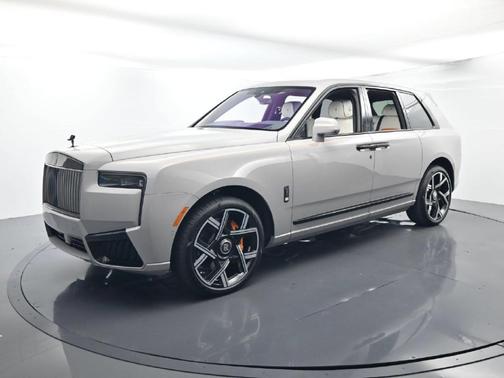 Tempest Gray 2027 Rolls-Royce Cullinan BADGE