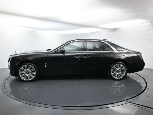 2022 Rolls-Royce Ghost