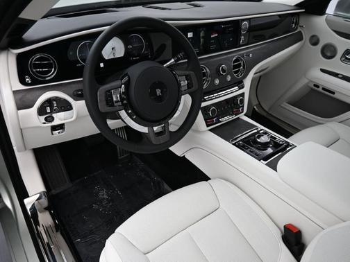 2026 Rolls-Royce Ghost 