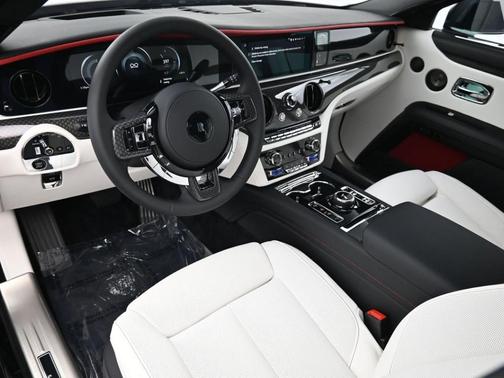 Black Diamond 2026 Rolls-Royce Ghost BADGE