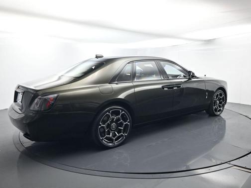 Olivine 2026 Rolls-Royce Ghost BADGE