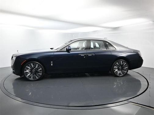 2025 Rolls-Royce Ghost 