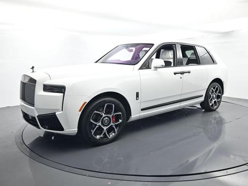 Arctic White 2025 Rolls-Royce Cullinan