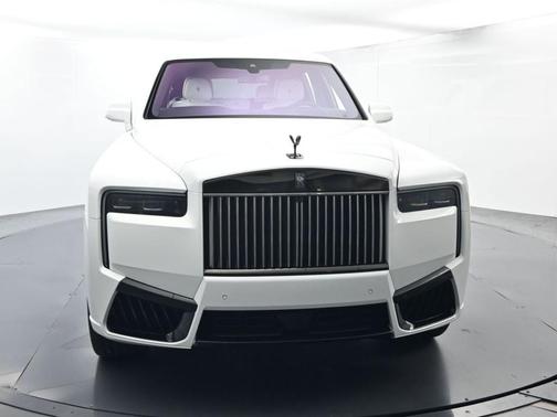 Arctic White 2025 Rolls-Royce Cullinan