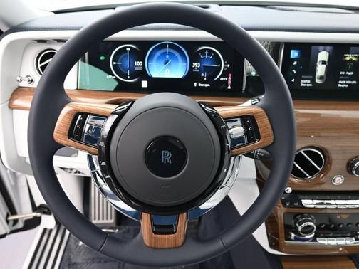 2026 Rolls-Royce Phantom 