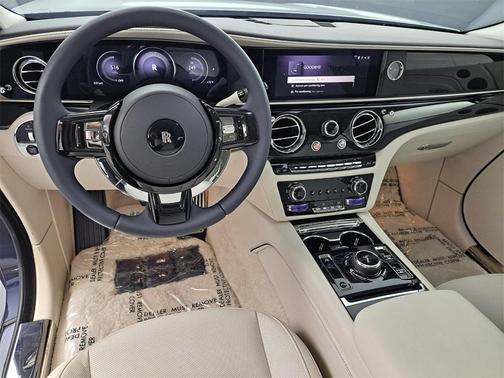 2024 Rolls-Royce Spectre 