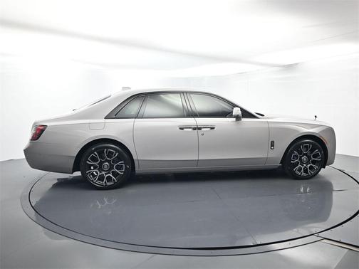2023 Rolls-Royce Ghost 