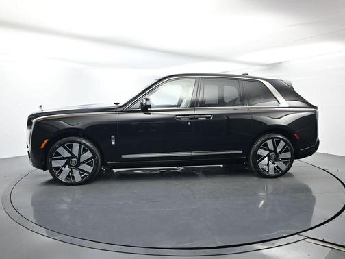 Black Diamond 2026 Rolls-Royce Cullinan