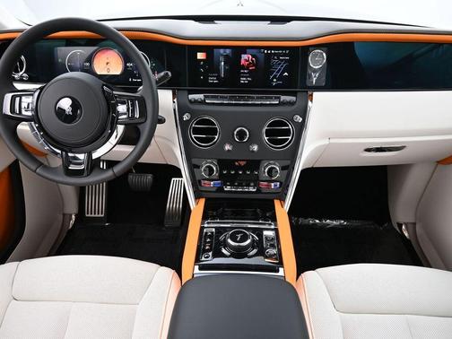 Black Diamond 2026 Rolls-Royce Cullinan