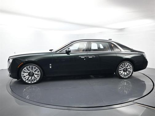 2025 Rolls-Royce Ghost EWB