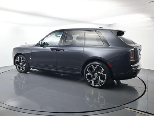 Darkest Tungsten 2026 Rolls-Royce Cullinan BADGE