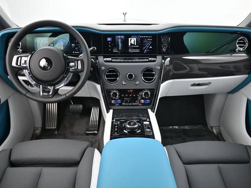 Darkest Tungsten 2026 Rolls-Royce Cullinan BADGE