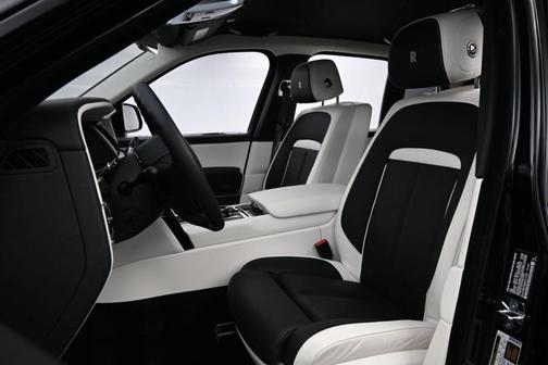 Black Diamond 2022 Rolls-Royce Cullinan