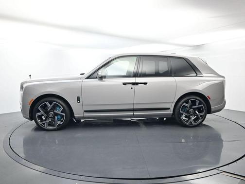 2026 Rolls-Royce Cullinan BADGE