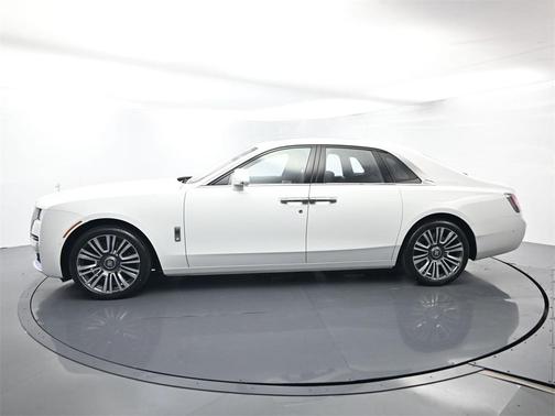 2022 Rolls-Royce Ghost