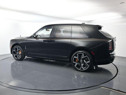 Black Diamond 2026 Rolls-Royce Cullinan BADGE